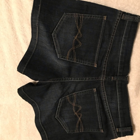 Nee york and company size 4 shorts. - Picture 2 of 2